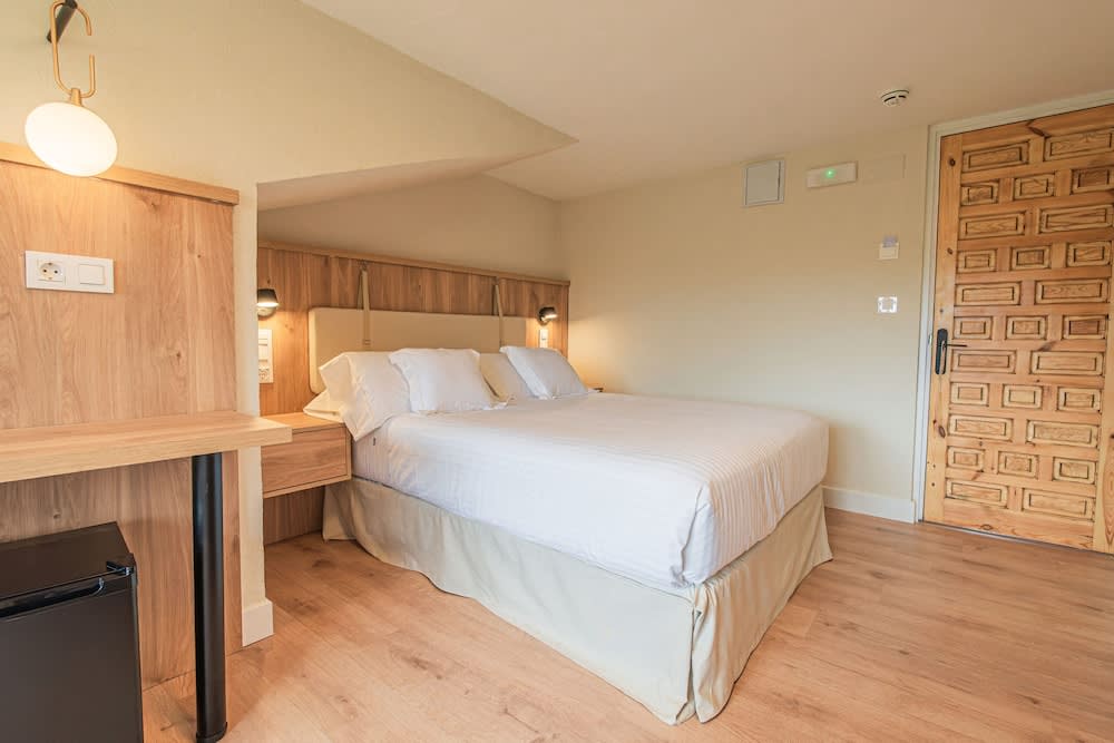 Hotel Bestprice Santillana 2