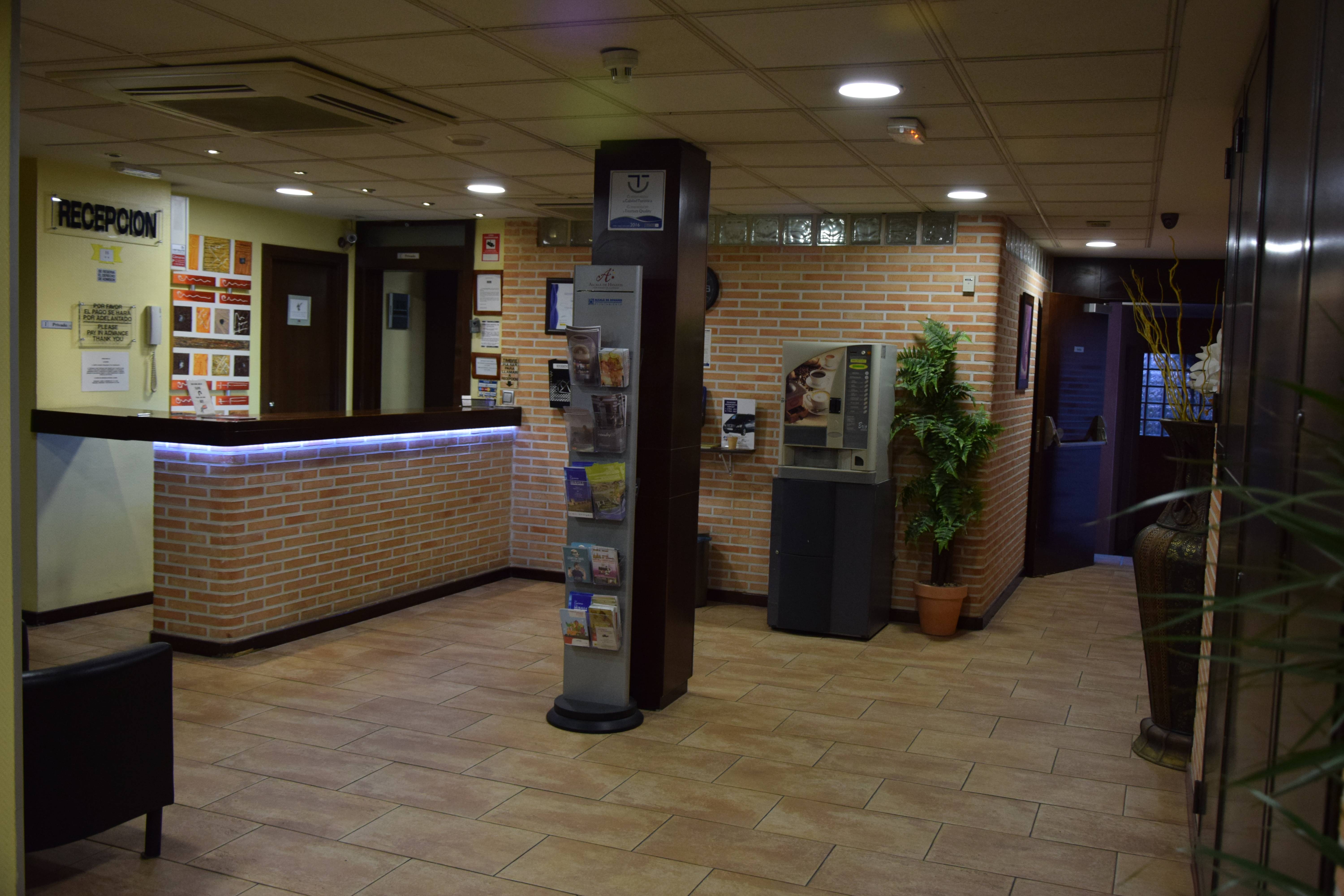 Hotel Complutense 2