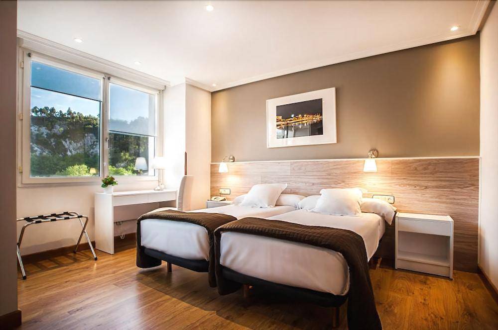 Hotel Don Pepe Ria 2