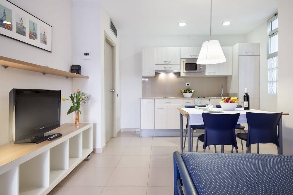 Apartamentos Porta Coeli 1
