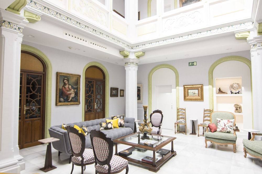 Hotel Oleum - Parking Gratuito bajo disponibilidad y reserva previa 1