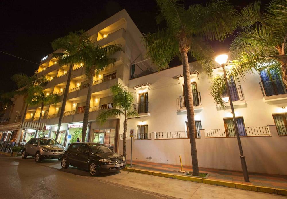 Hotel Olas de Almuñécar 1