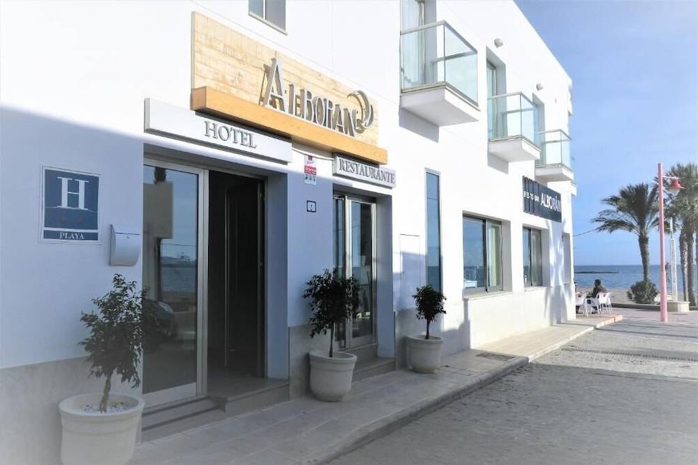 Hotel Alboran 1