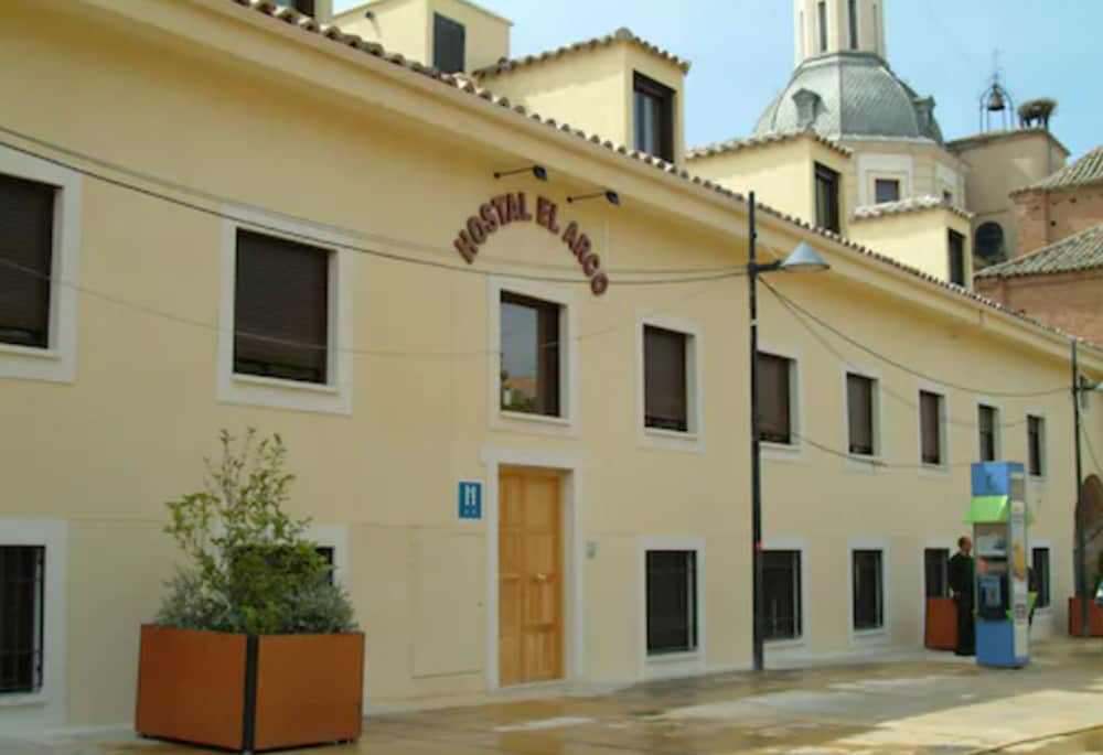 Hostal El Arco 1