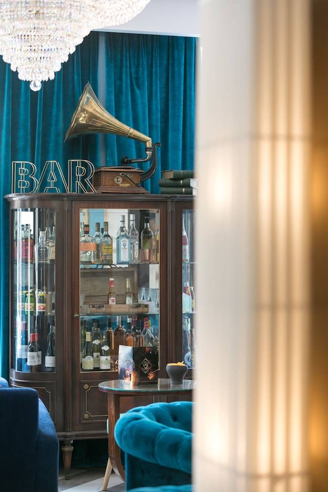 The Jay Hotel by HappyCulture 2