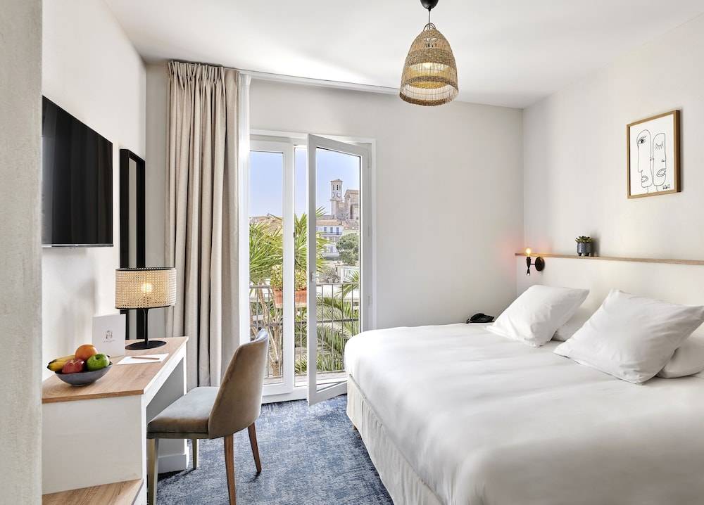 Hotel Le Suquet Cannes 1