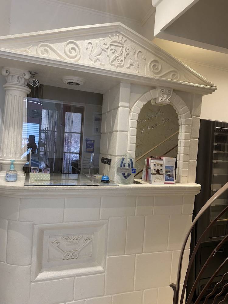 Hotel Lutetia 2