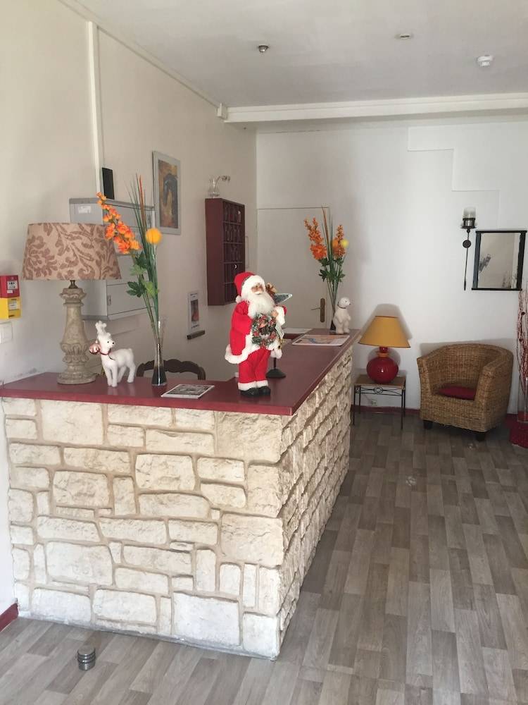Hostellerie De La Source 2