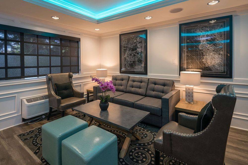 The Row Hotel; BW Signature Collection 2