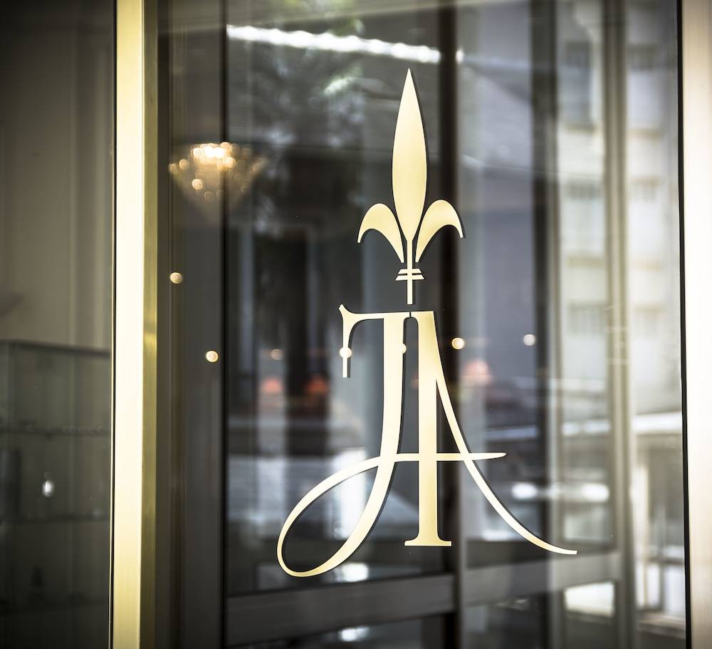 Hôtel Jeanne d'Arc 1