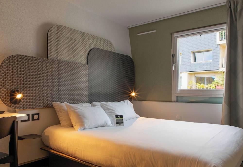 B&B HOTEL Lourdes Centre Gare 3 étoiles 1
