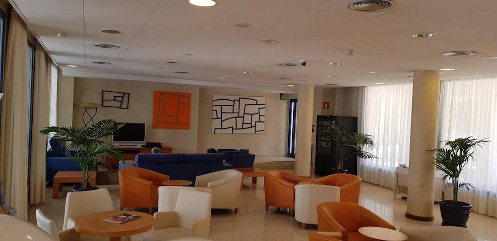 Hotel Octavia 2