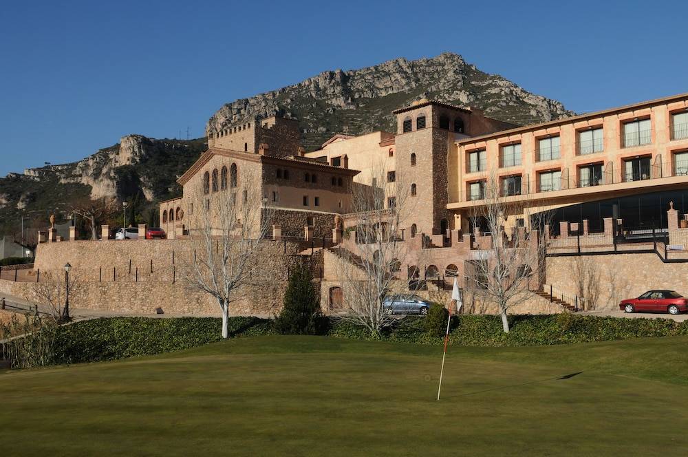 La Figuerola Hotel & Restaurant 1