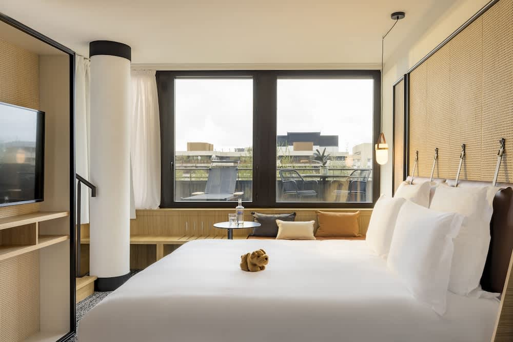 FirstName Bordeaux, Part of JdV by Hyatt 1