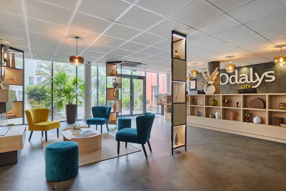 Appart'hôtel Odalys City - Bioparc Lyon Est 1