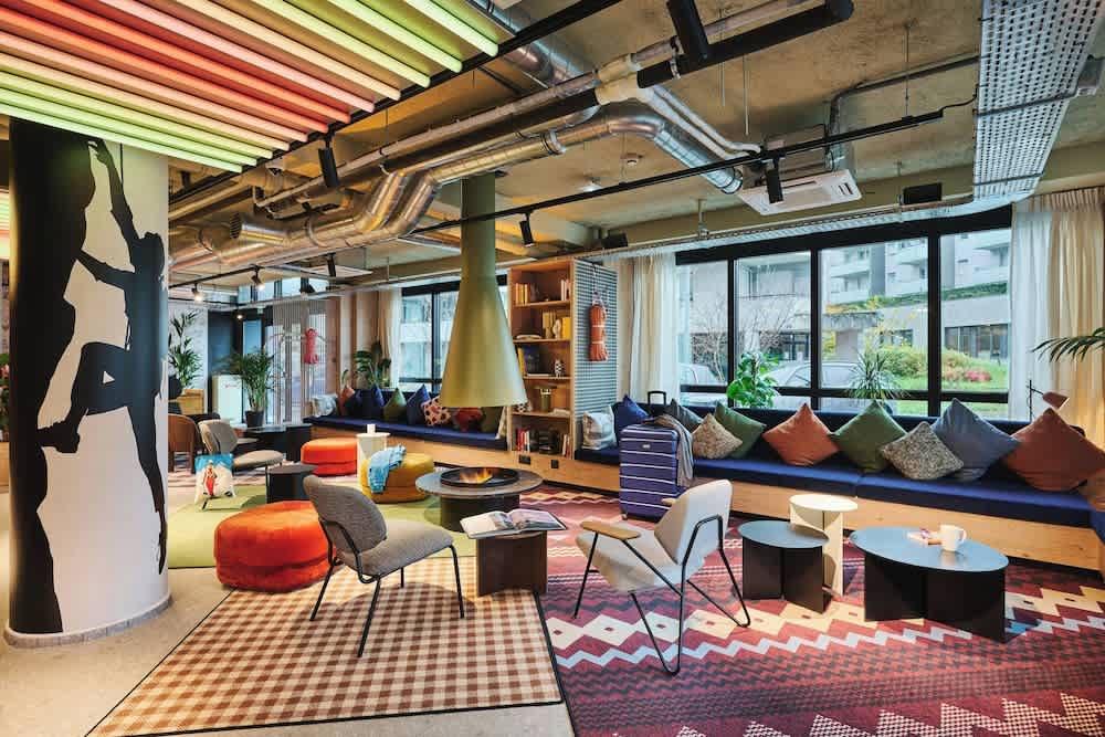 Moxy Annecy 1
