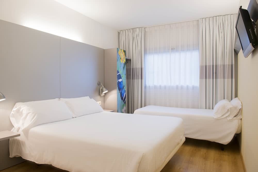 B&B HOTEL Girona 2 1