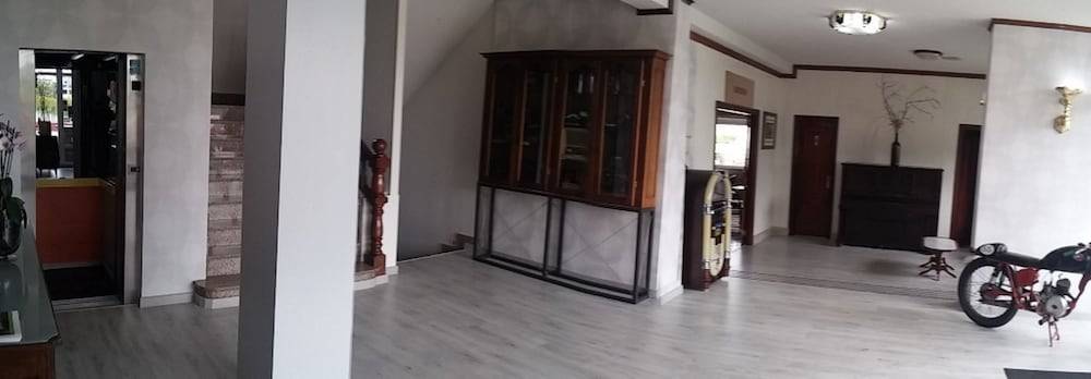 Hotel Los Olmos 2