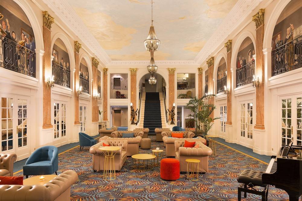 Hôtel & SPA Oceania L'Univers Tours 1