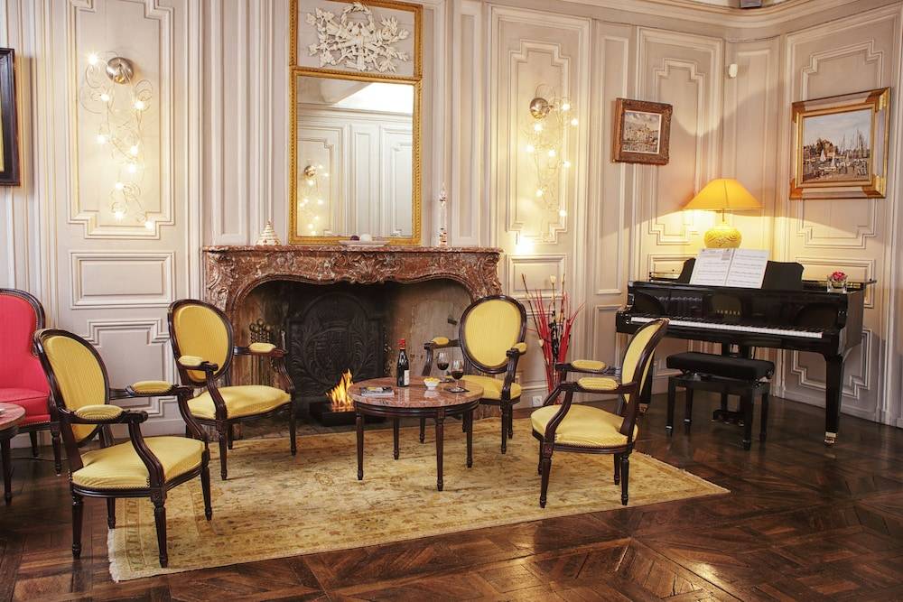 Hotel D'haussonville 2