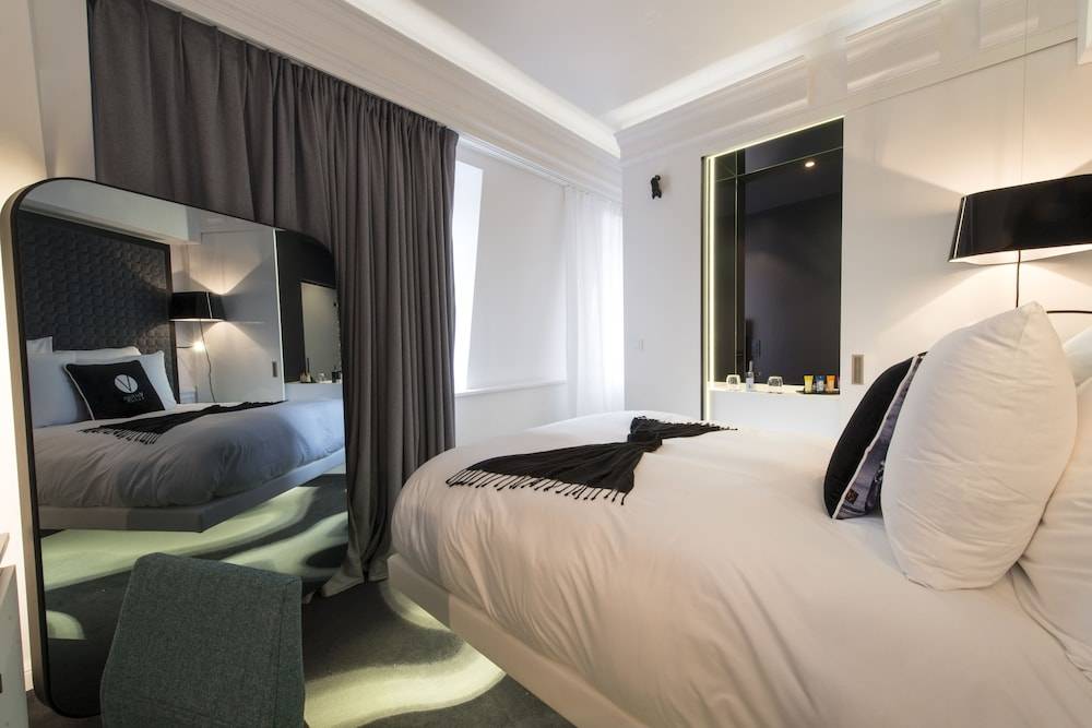 Vertigo Hotel, By Marriott, a Member of Design Hotels 1