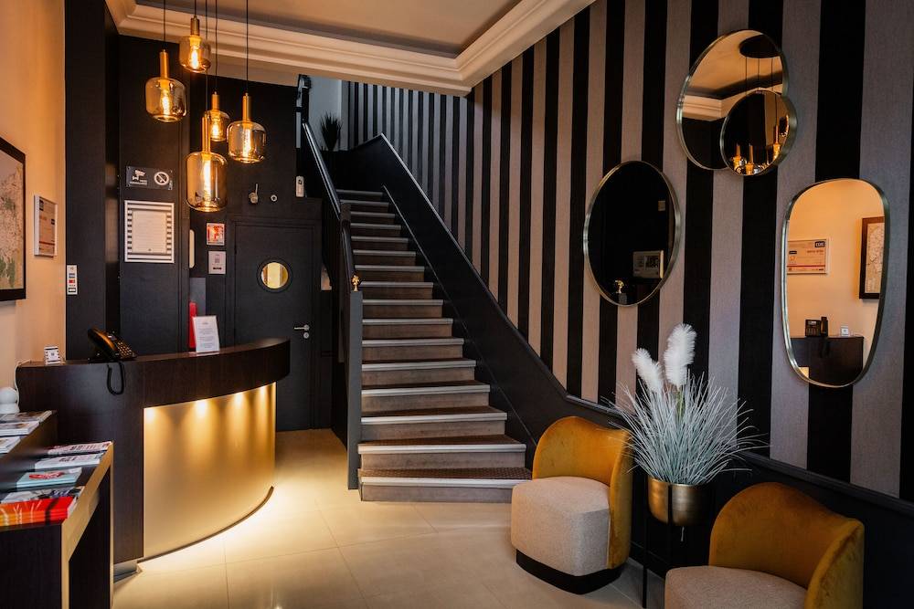 Hotel Astrid Caen centre 1