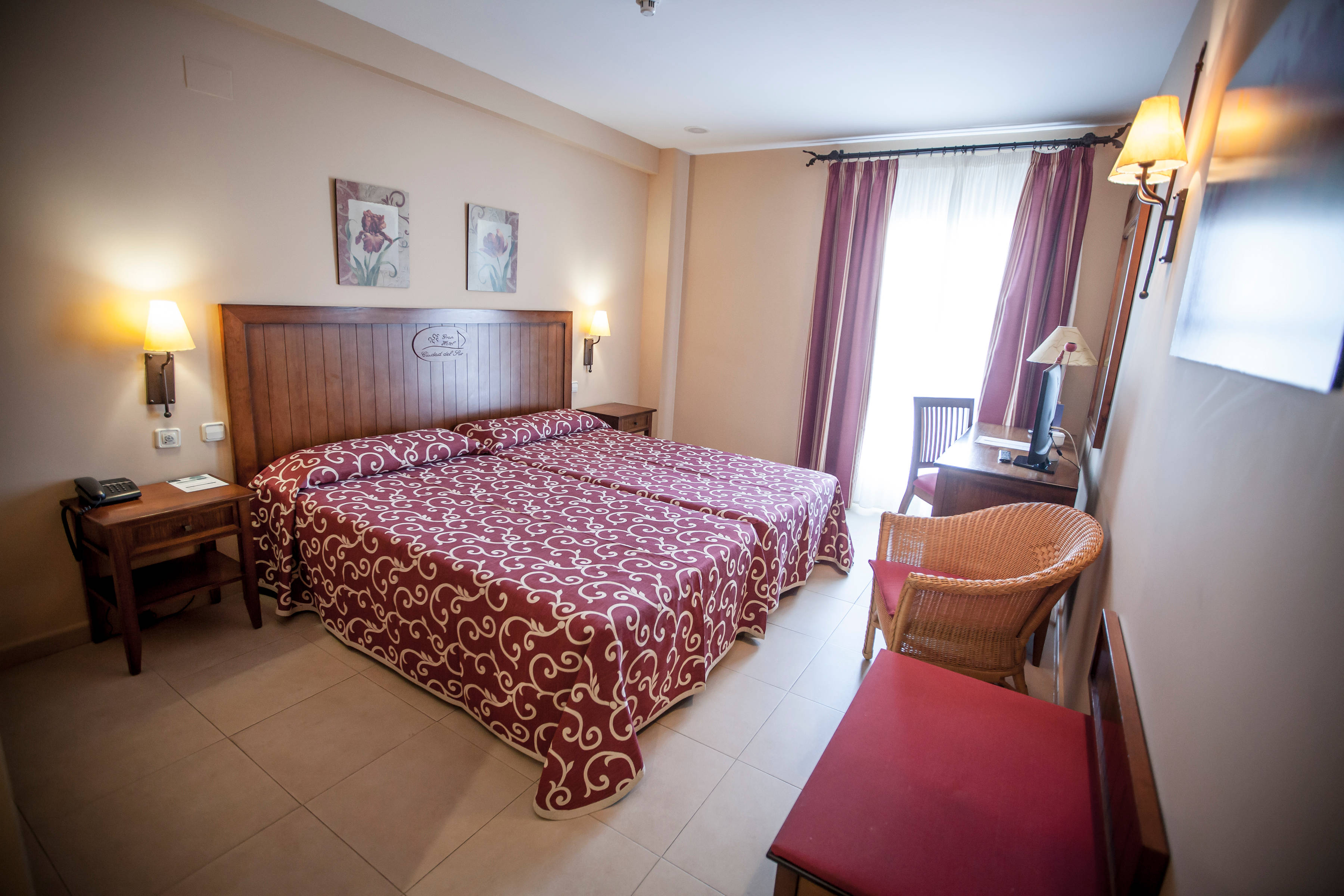 Gran Hotel Ciudad Del Sur 1