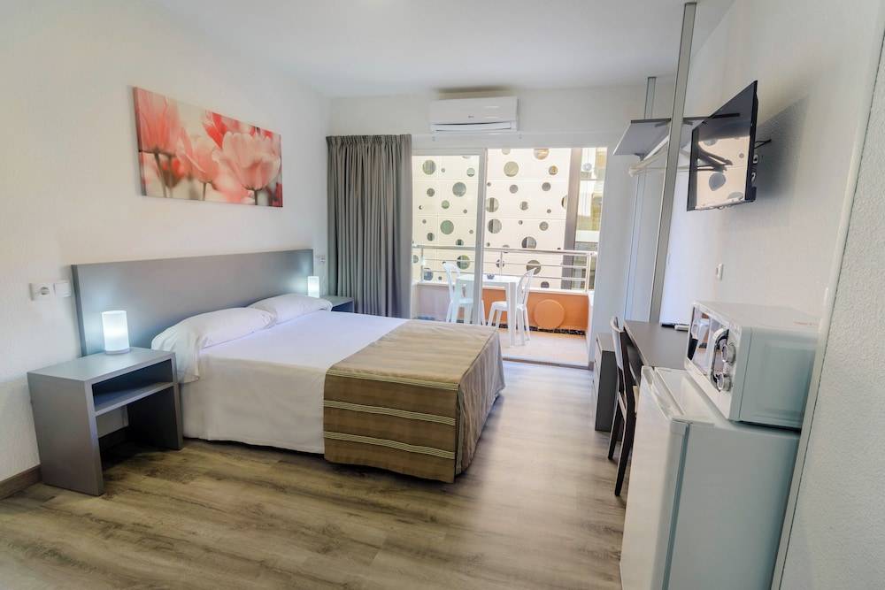 Hostal Anna Benidorm 1