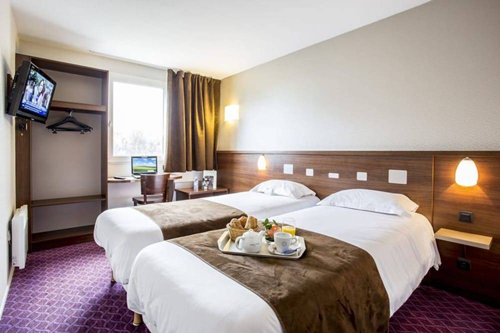 Brit Hotel Rennes Le Castel 1