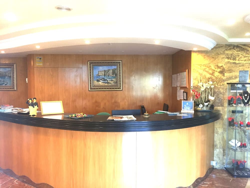 Hotel Nueva Plaza 2