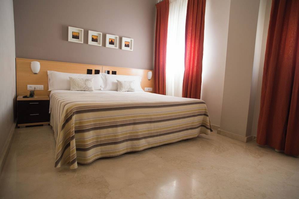 Hostal Albero by eme hoteles 2