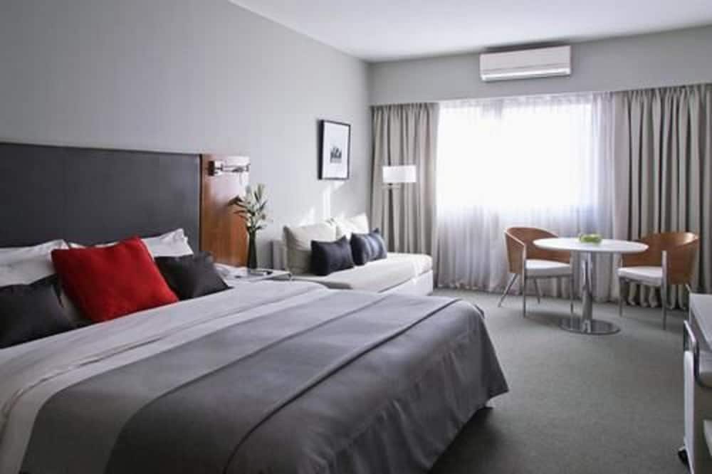 Monserrat Apart Hotel 1
