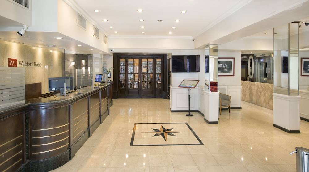 Hotel Waldorf 2