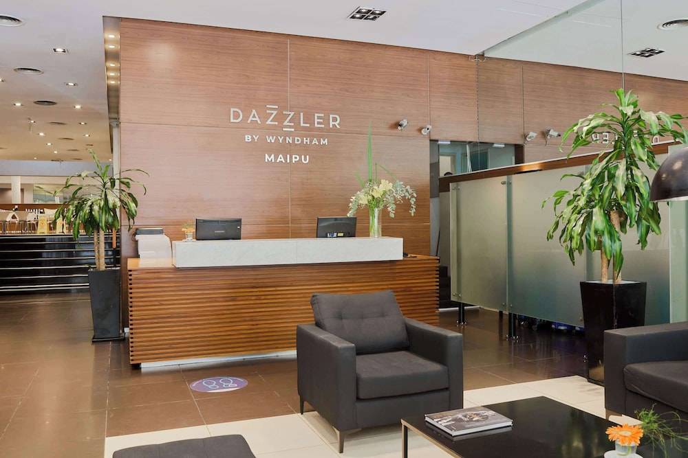 Dazzler by Wyndham Buenos Aires Maipu 1