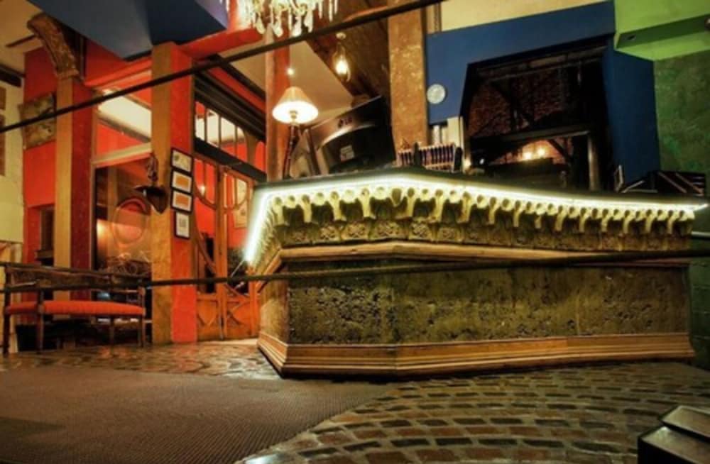 La Fresque Hotel 2