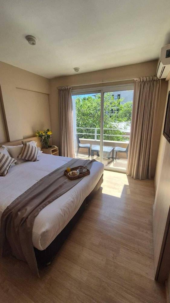 DAKAR HOTEL 1