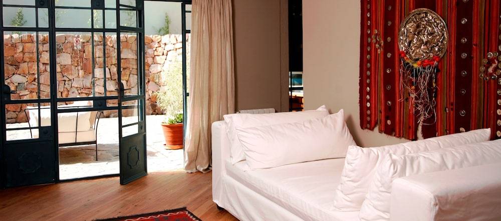 Kkala Boutique Hotel 2