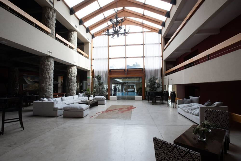 Cacique Inacayal Lake Hotel & Spa 2