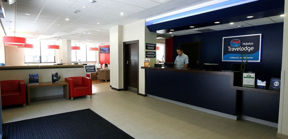 Travelodge Valencia Aeropuerto 2