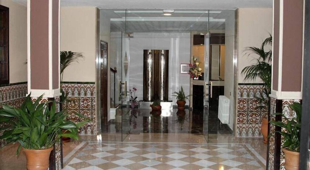 Hotel Puerta Nazarí 2