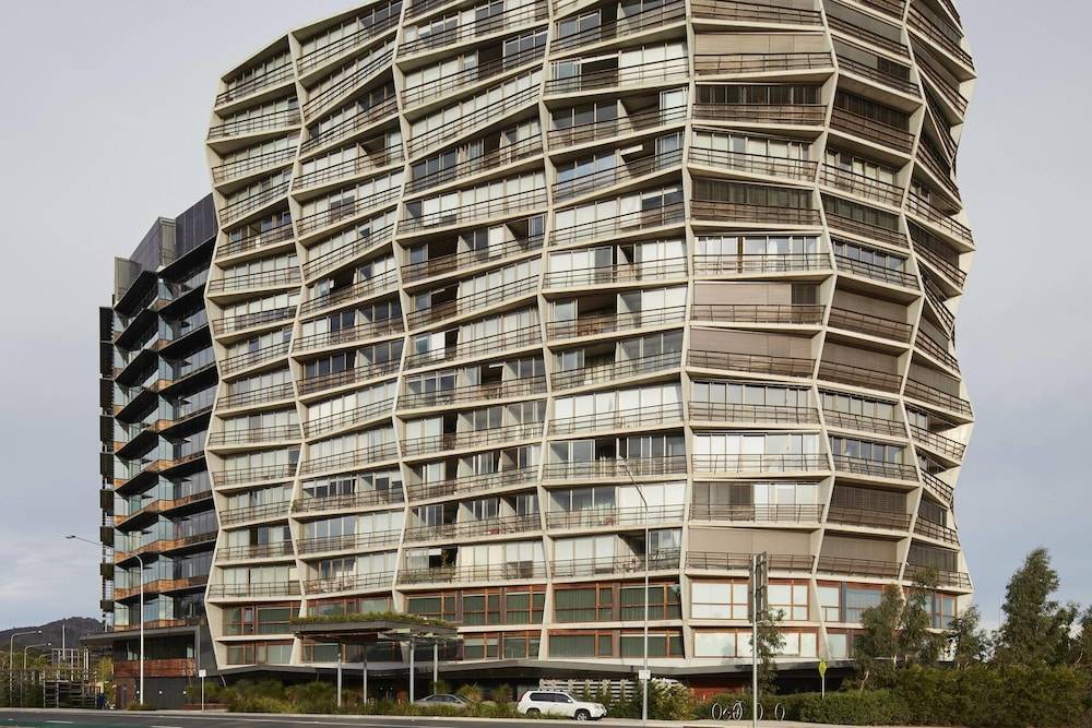 Ovolo Canberra, a Wyndham Hotel 1