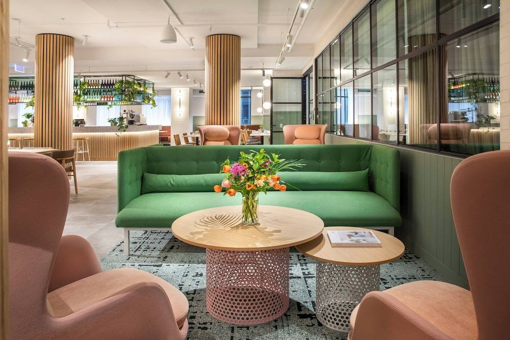 Holiday Inn Melbourne Bourke Street Mall by IHG 2