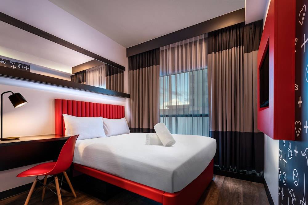 Essence Hotel Carlton 1