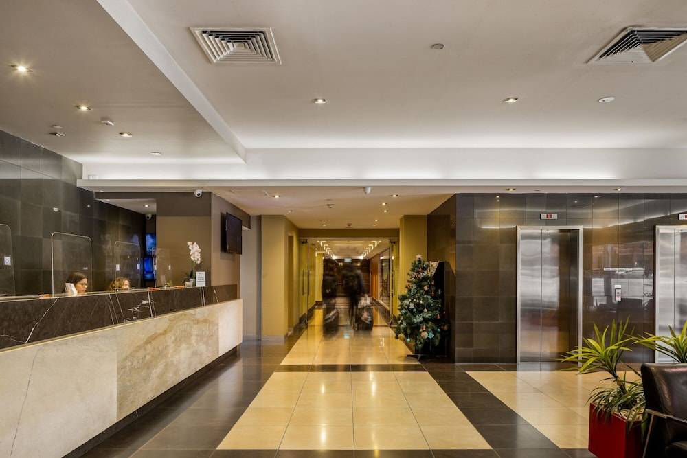 Atlantis Hotel Melbourne 1