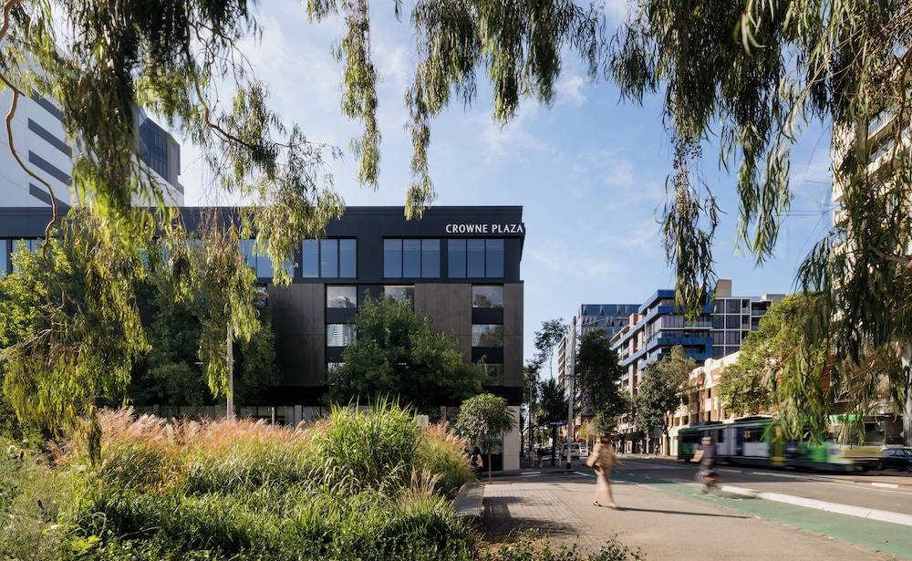 Crowne Plaza Melbourne Carlton by IHG 1