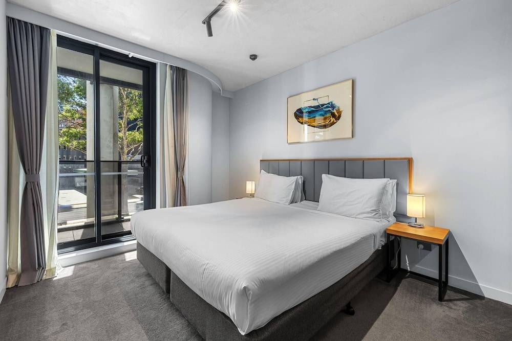 Clarion Apartments South Melbourne 1