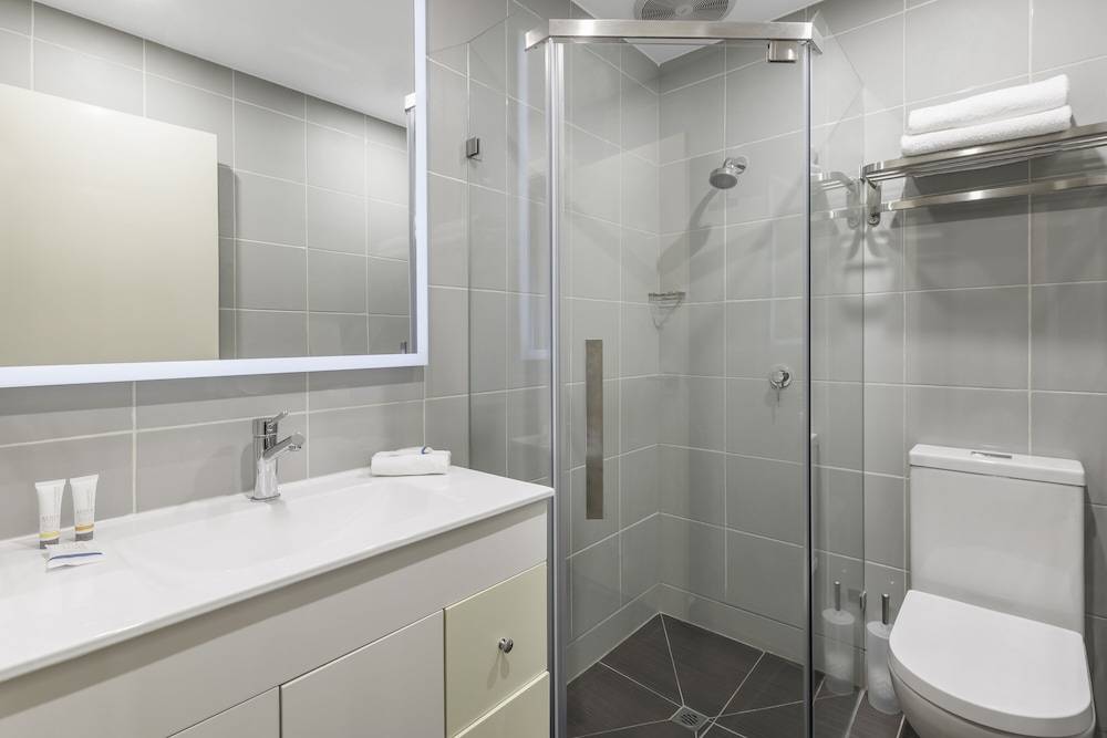Quality Hotel Melbourne Airport 1