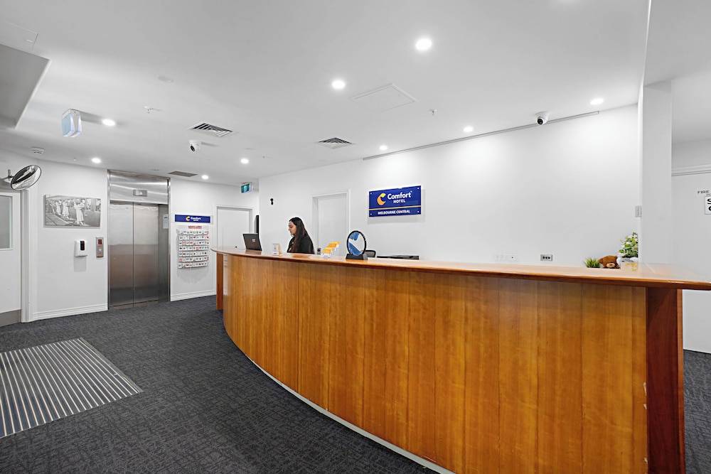 Comfort Apartments Melbourne Central 2