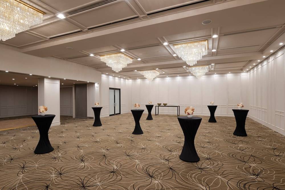 Four Points by Sheraton Perth 2