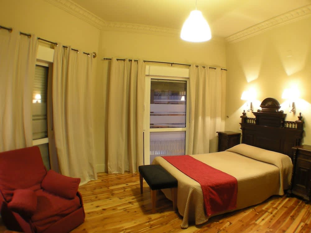 Hostal Canovas 2